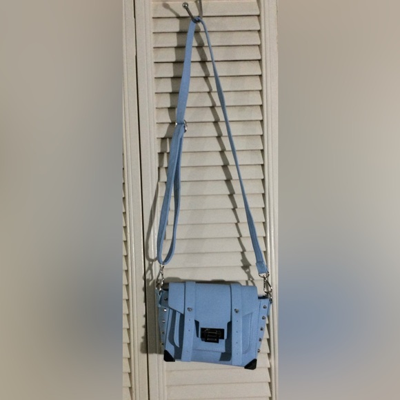 Baby blue crossbody - Picture 2 of 4